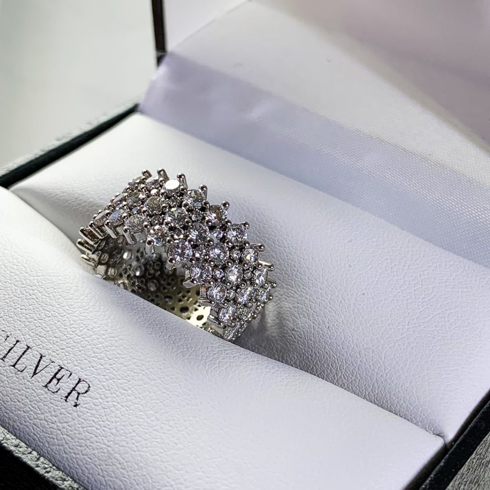 INC size 7 ring